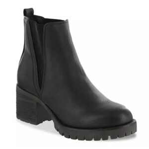 Mia Jody Chelsea Boot, Black, Women’s Heeled Leather Booties, Size 9M